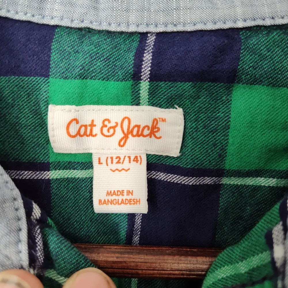 Cat & Jack Boys Green and Blue Checkered Flannel Shirt Size Large 12/14